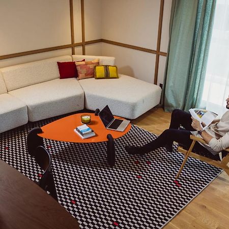 Aparthotel Craiova Ngoại thất bức ảnh