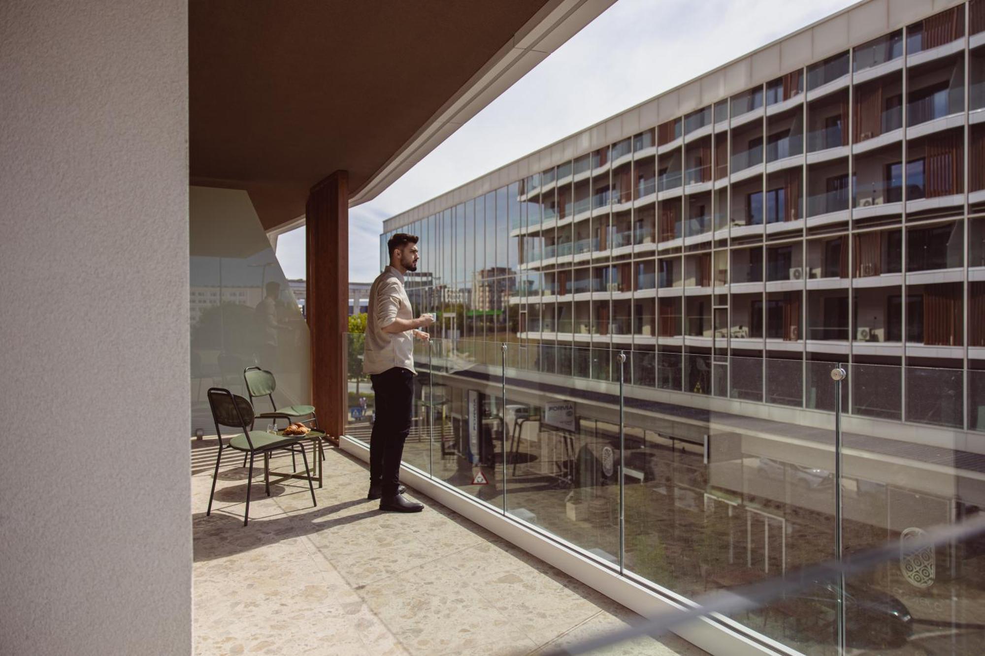 Aparthotel Craiova Ngoại thất bức ảnh