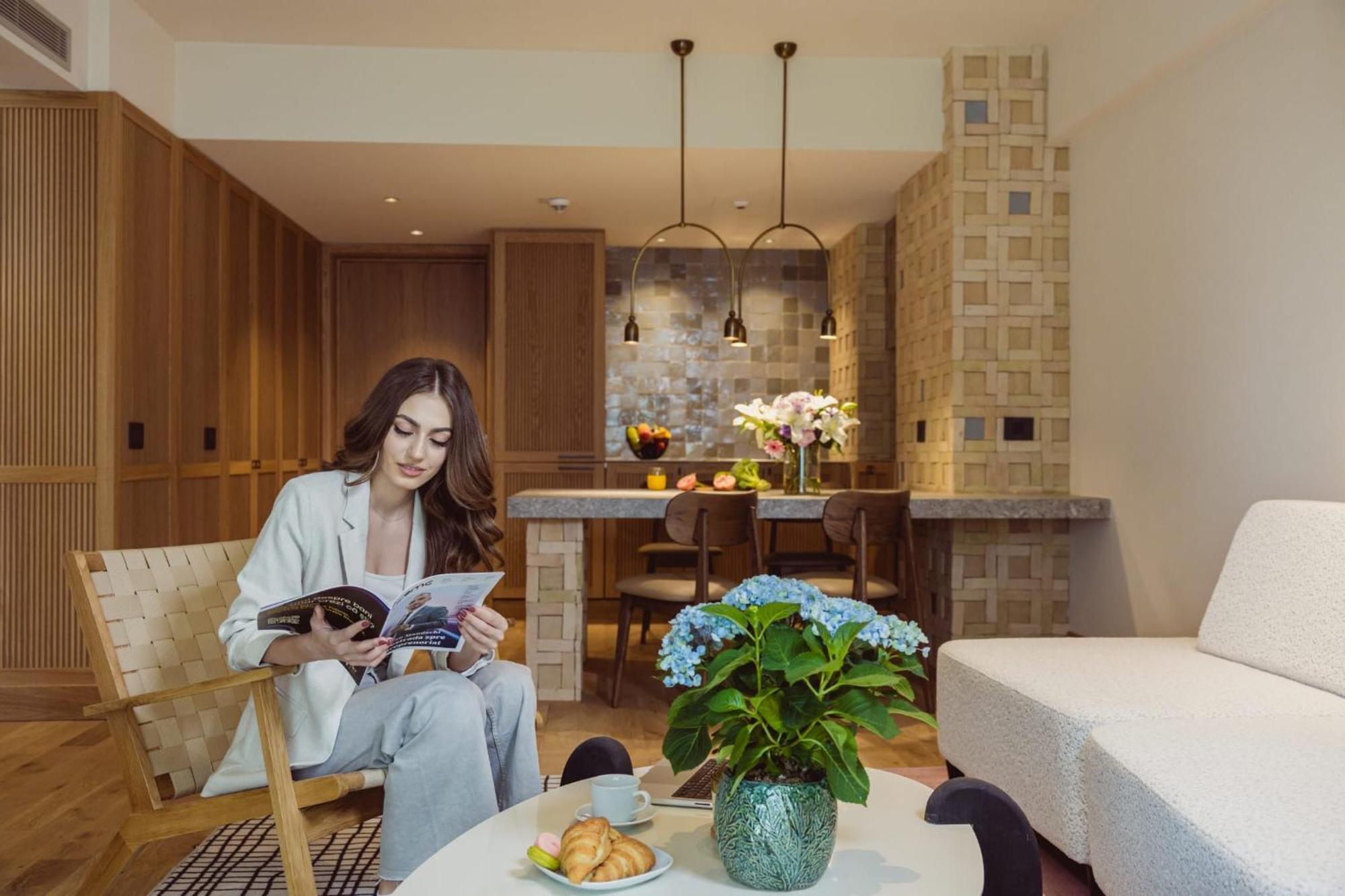 Aparthotel Craiova Ngoại thất bức ảnh